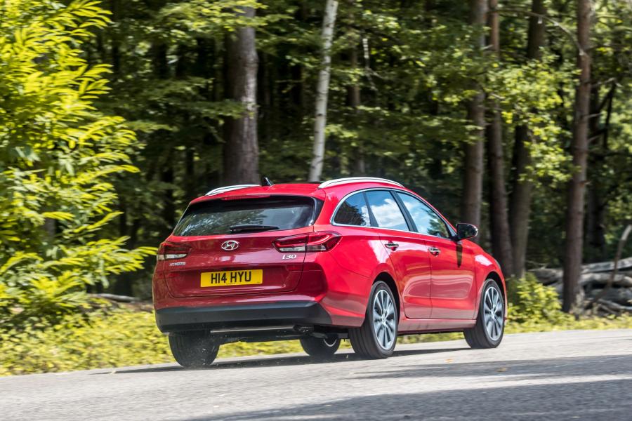  Hyundai i30 Tourer Go! SE (PD) 2018 года  (UK) (фото 10 из 40)